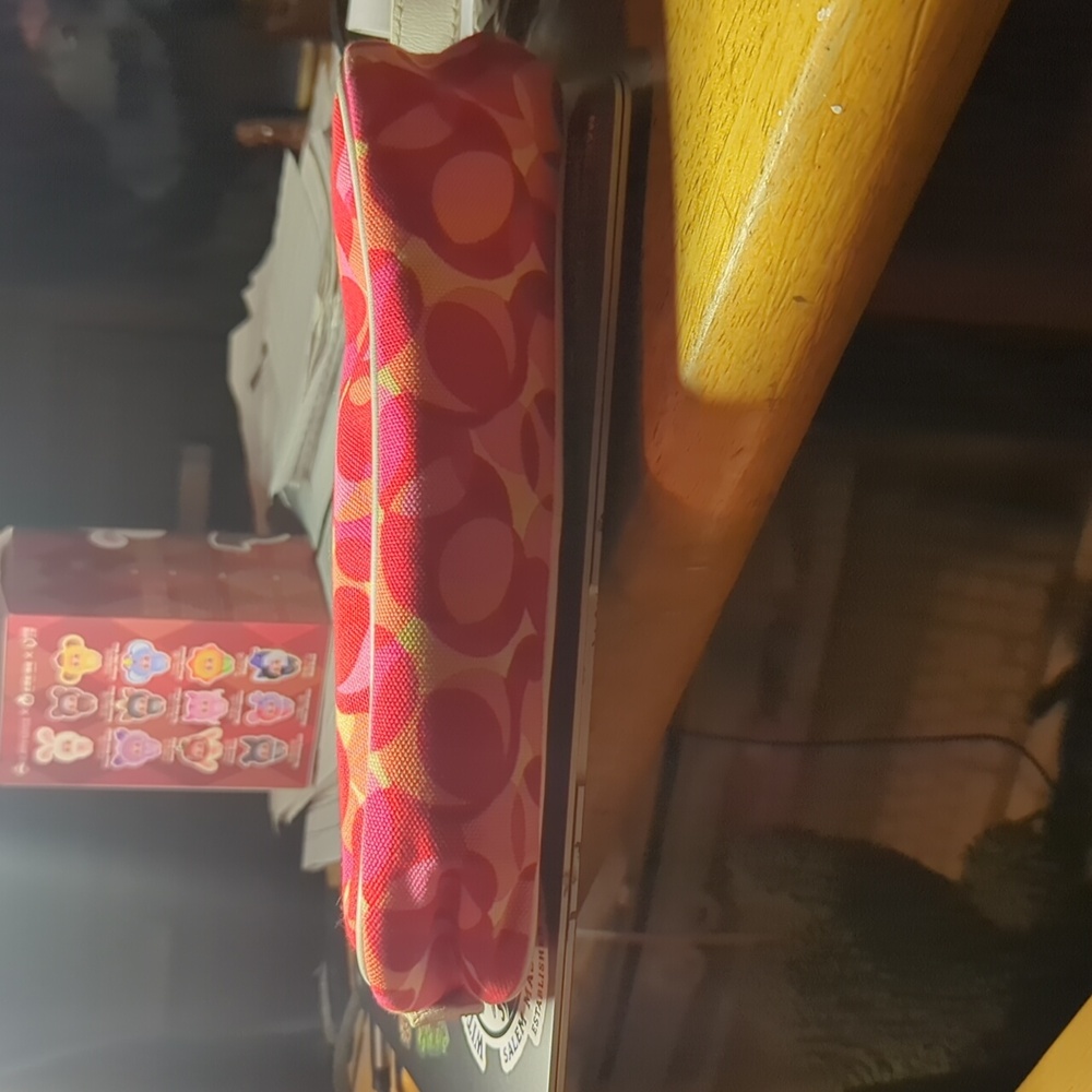Celine Pink and Red Patterned Shoulder Bag Almost In New Condition - Picture 6 of 7